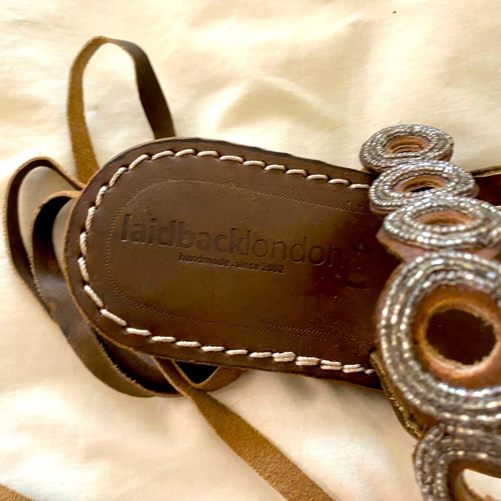 Anthropologie Laidbacklondon hand crafted Artisan beaded T-strap Sandals s:41/10 - Picture 6 of 11
